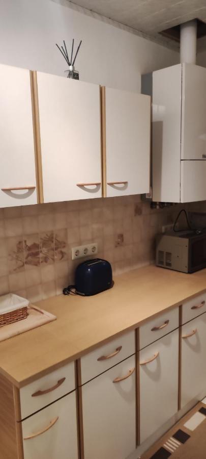 2-Room Appartment Near Westbahnhof Bécs Kültér fotó